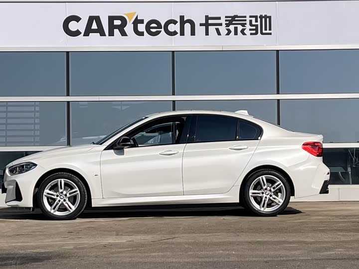 Фото 3 - BMW 1 Series