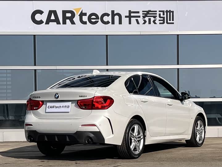 Фото 4 - BMW 1 Series