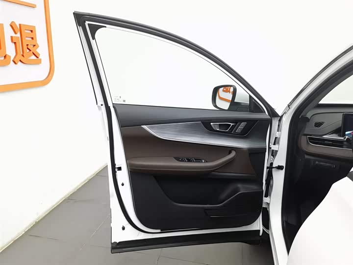 Фото 8 - Chery Tiggo 7