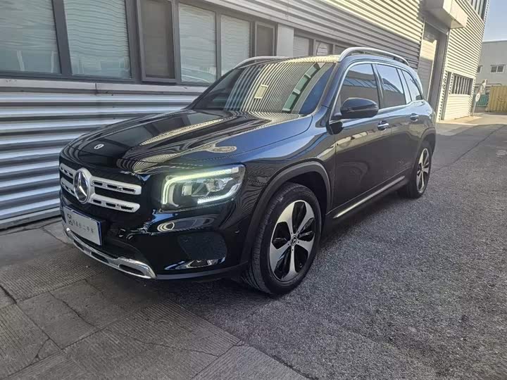 Фото 1 - Mercedes-Benz GLB-Class