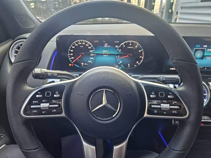 Фото 7 - Mercedes-Benz GLB-Class