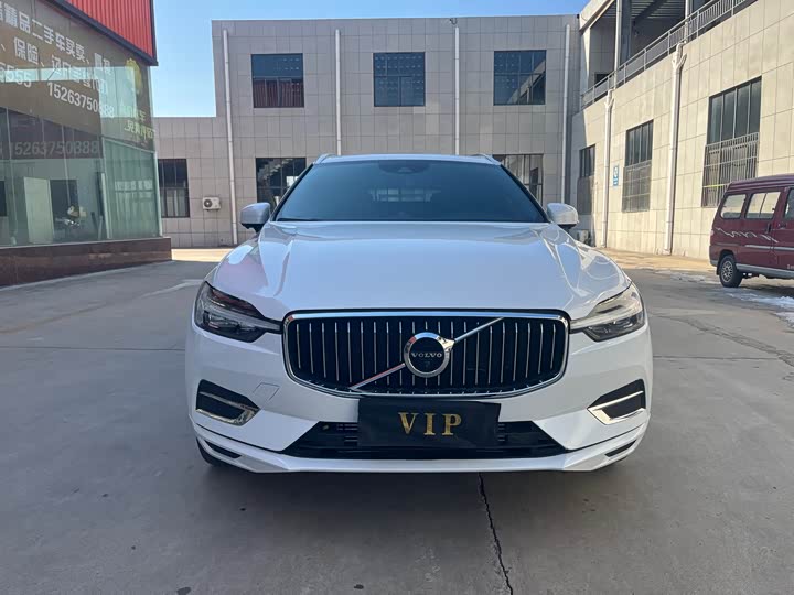 Фото 2 - Volvo XC60