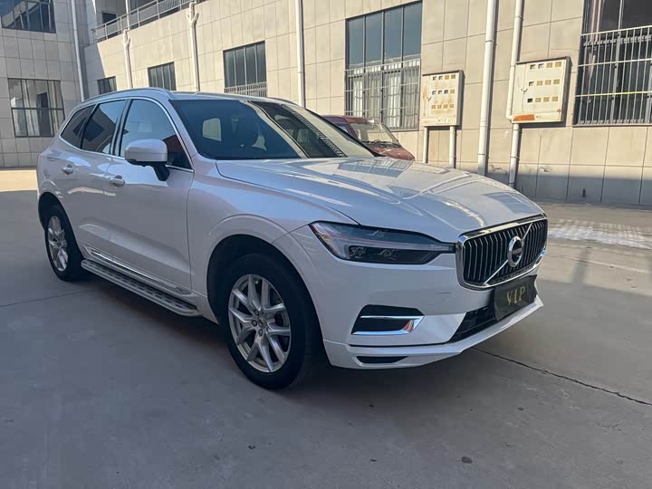 Фото 3 - Volvo XC60