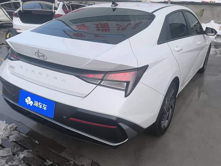 Фото 3 - Hyundai Elantra N line