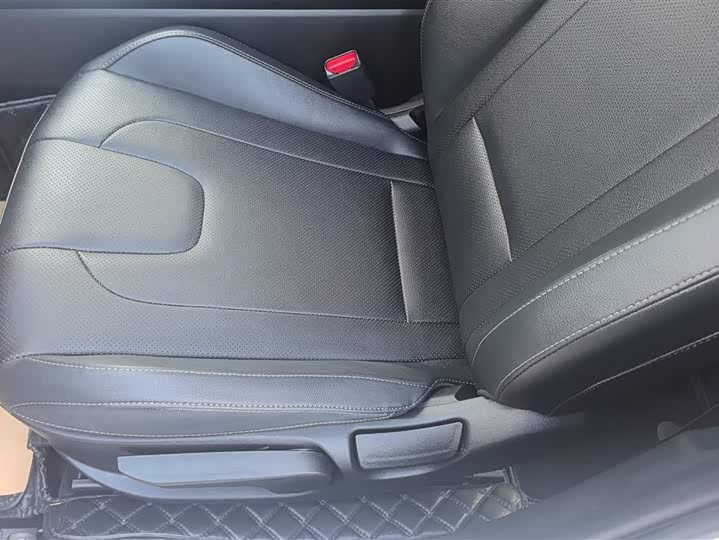 Фото 9 - Hyundai Elantra N line