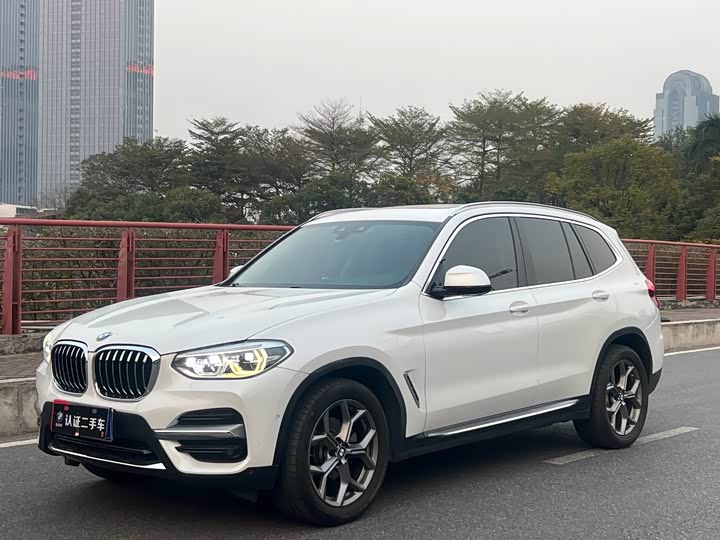 Фото 2 - BMW X3