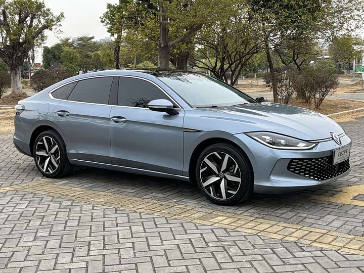 Фото 3 - Volkswagen Lamando L