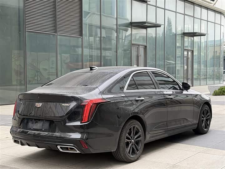 Фото 6 - Cadillac CT4