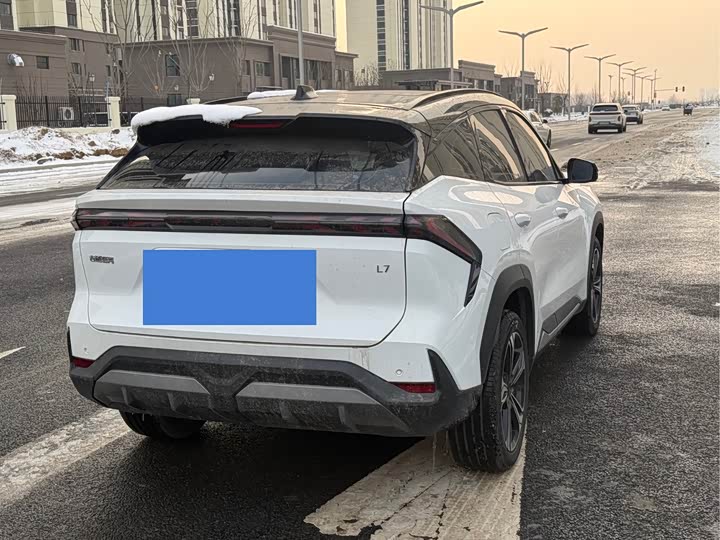 Фото 6 - Geely Galaxy L7