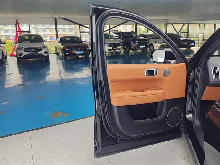 Фото 7 - LiXiang L6