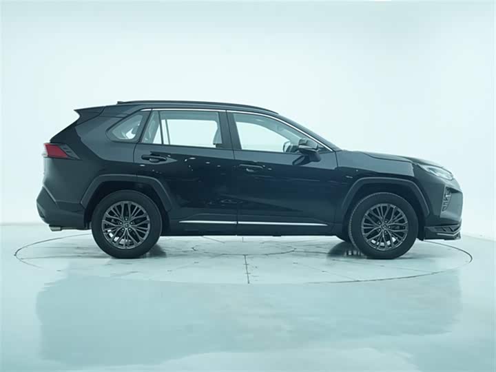 Фото 9 - Toyota Wildlander