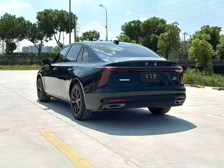 Фото 9 - Hongqi H5