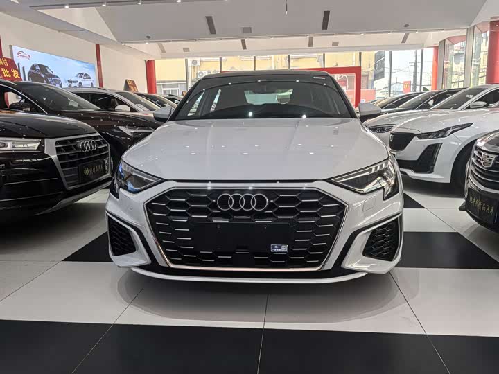 Фото 2 - Audi A3