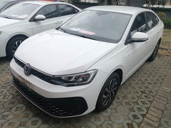 Фото 2 - Volkswagen Lavida