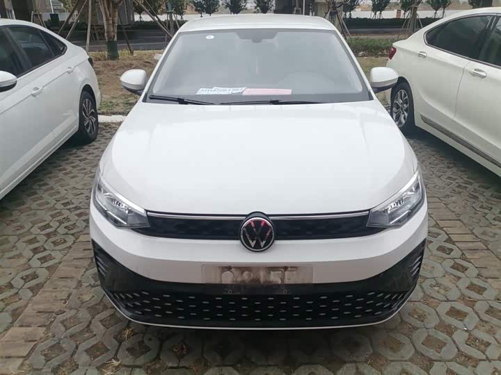 Фото 3 - Volkswagen Lavida