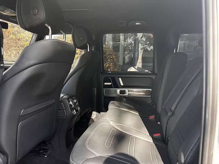 Фото 4 - Mercedes-Benz G-Class