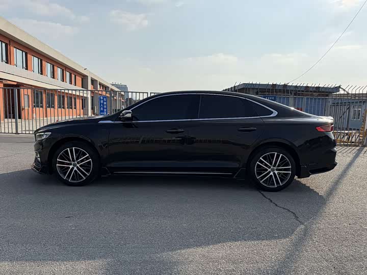 Фото 4 - Geely Preface