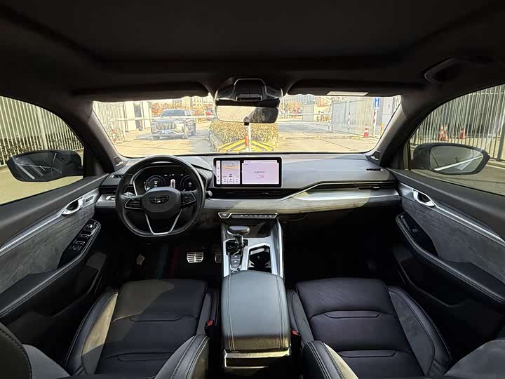 Фото 7 - Geely Preface