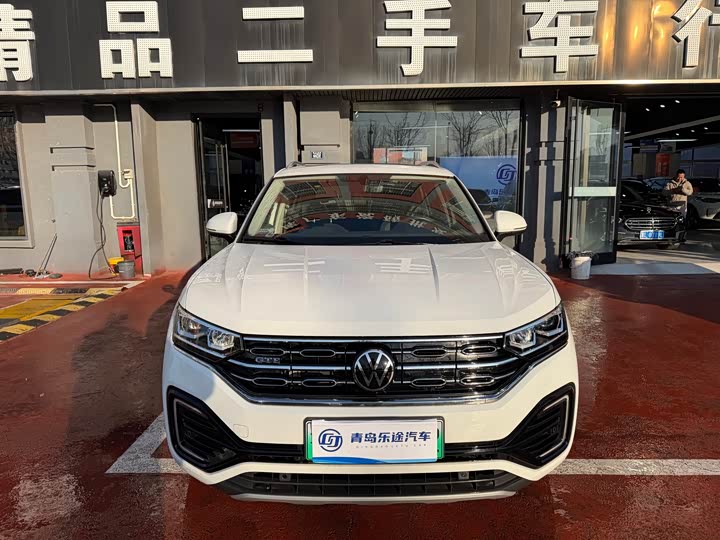 Фото 1 - Volkswagen Tayron GTE Hybrid