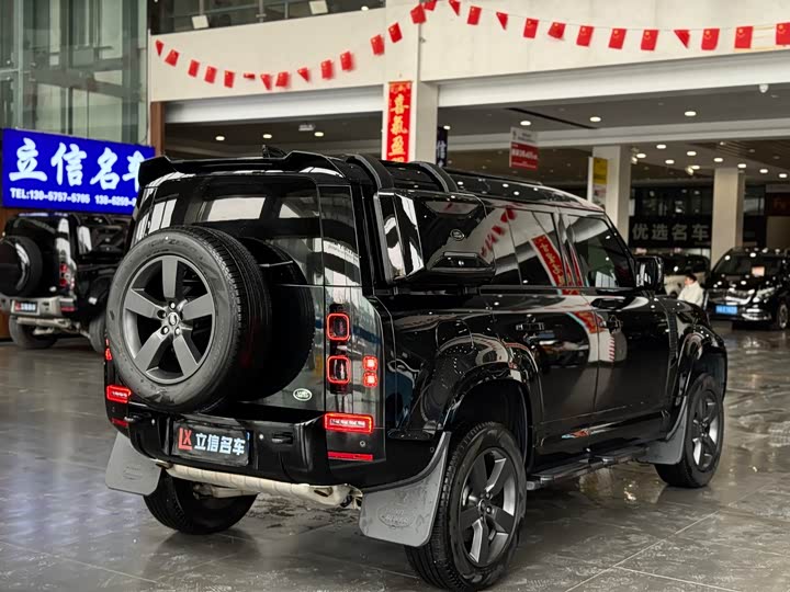 Фото 6 - Land Rover Defender