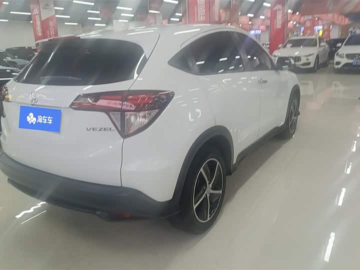 Фото 3 - Honda Vezel