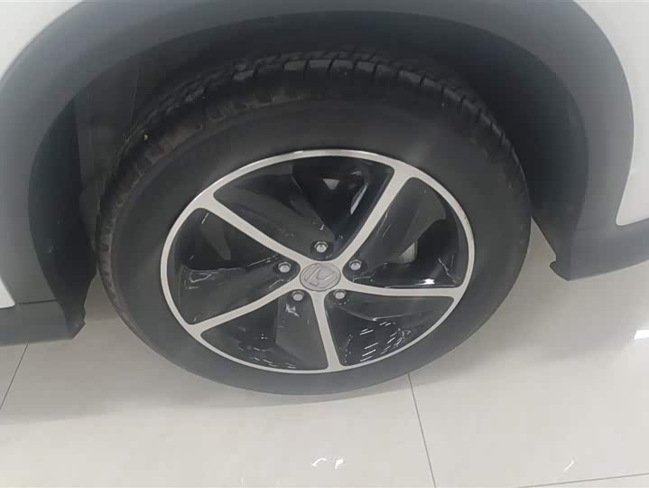 Фото 6 - Honda Vezel