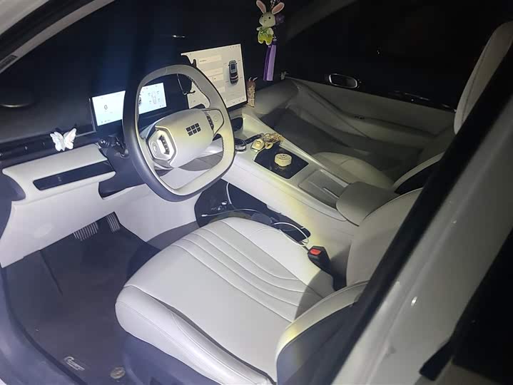 Фото 9 - Geely Galaxy E5