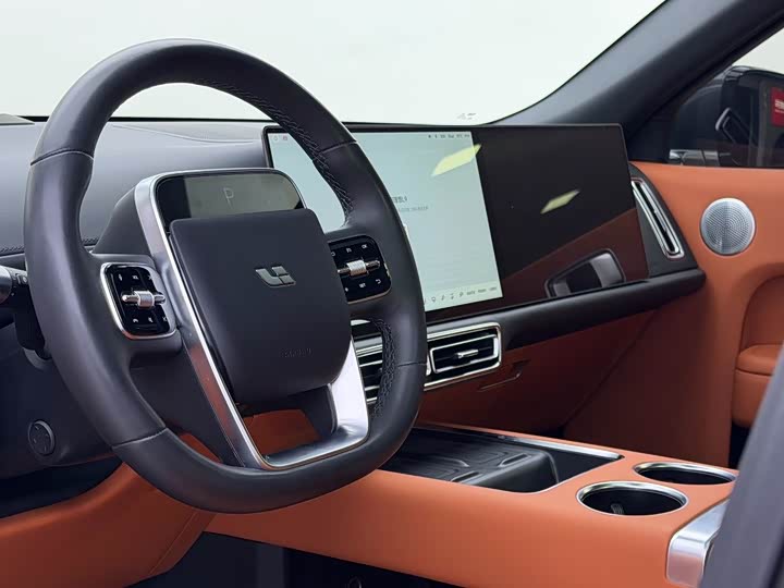 Фото 8 - LiXiang L9