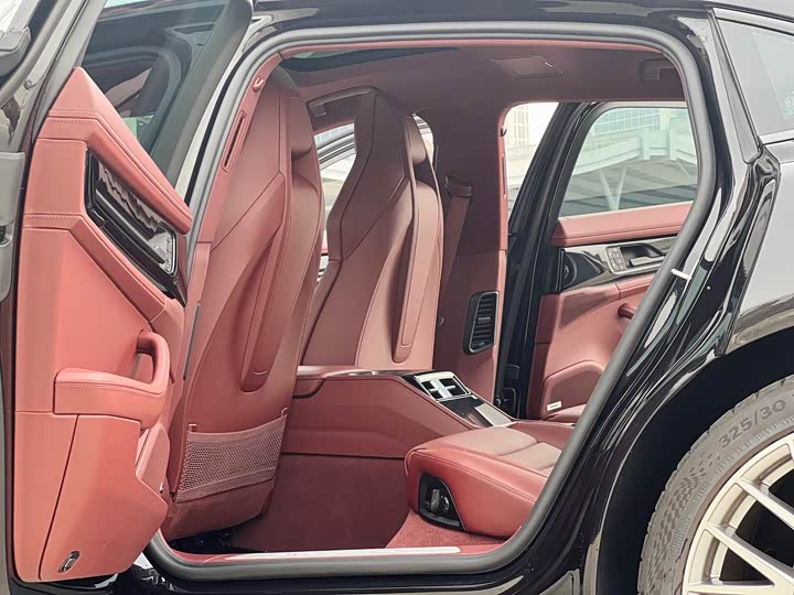 Фото 5 - Porsche Panamera