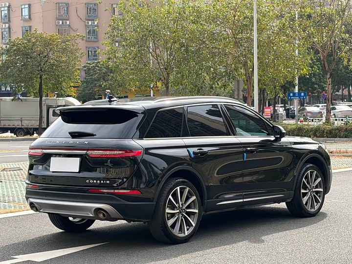 Фото 7 - Lincoln Corsair