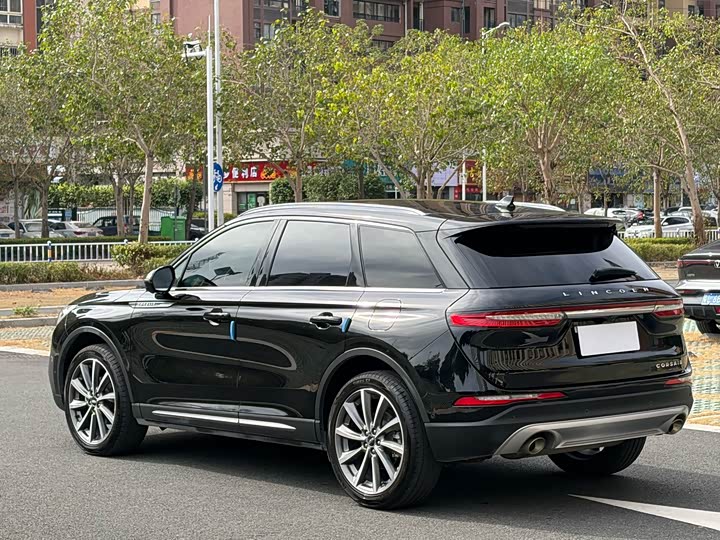 Фото 9 - Lincoln Corsair