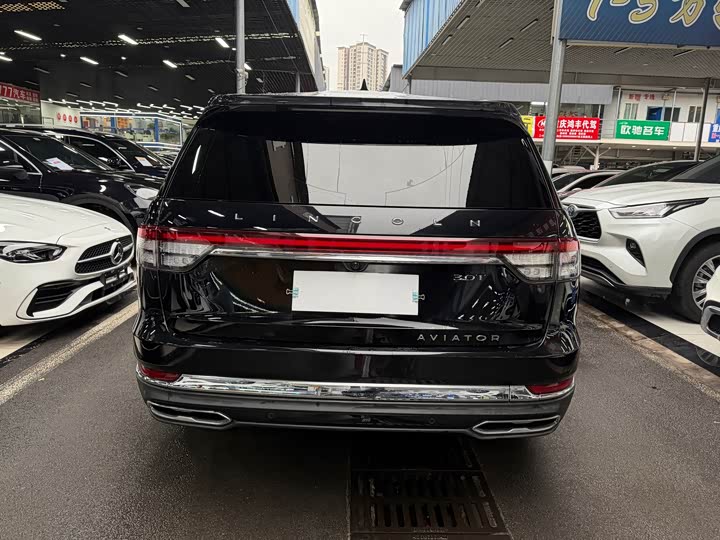 Фото 5 - Lincoln Aviator