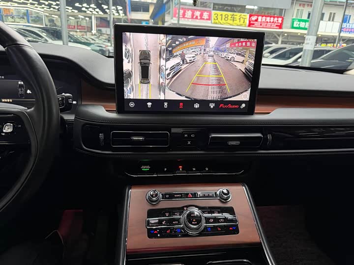 Фото 8 - Lincoln Aviator