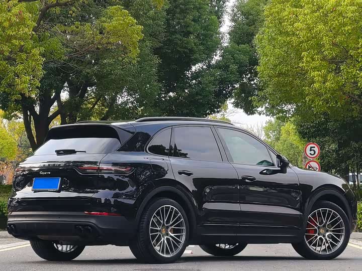 Фото 4 - Porsche Cayenne