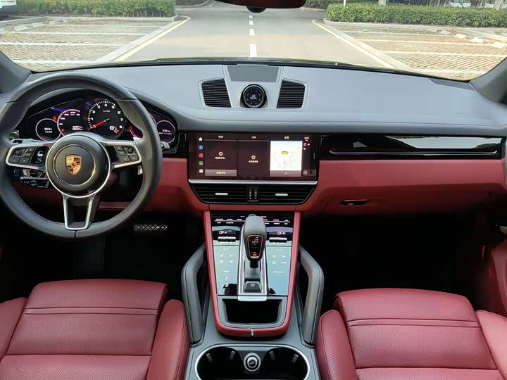 Фото 9 - Porsche Cayenne