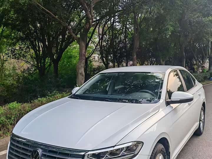 Фото 3 - Volkswagen Lavida