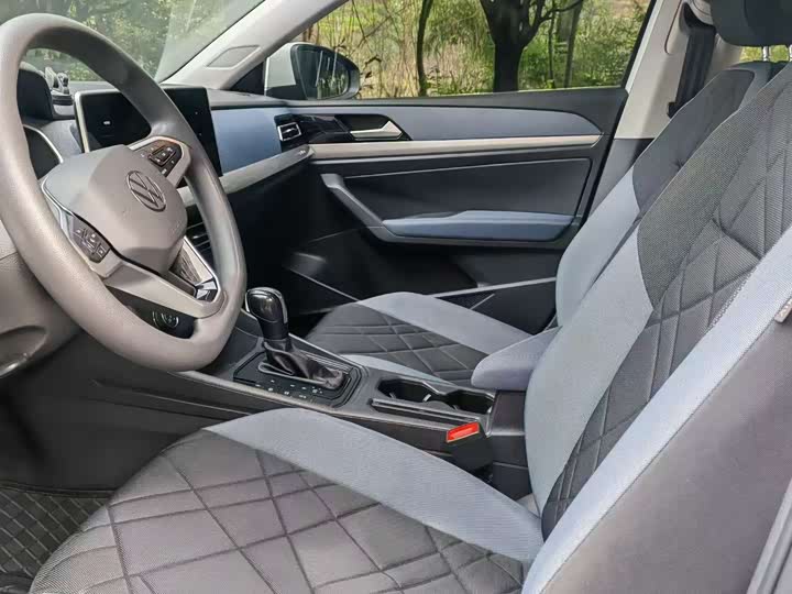 Фото 4 - Volkswagen Lavida