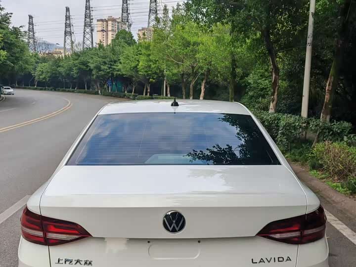 Фото 8 - Volkswagen Lavida