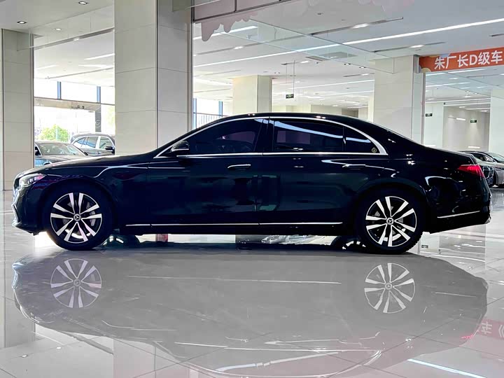 Фото 3 - Mercedes-Benz S-Class