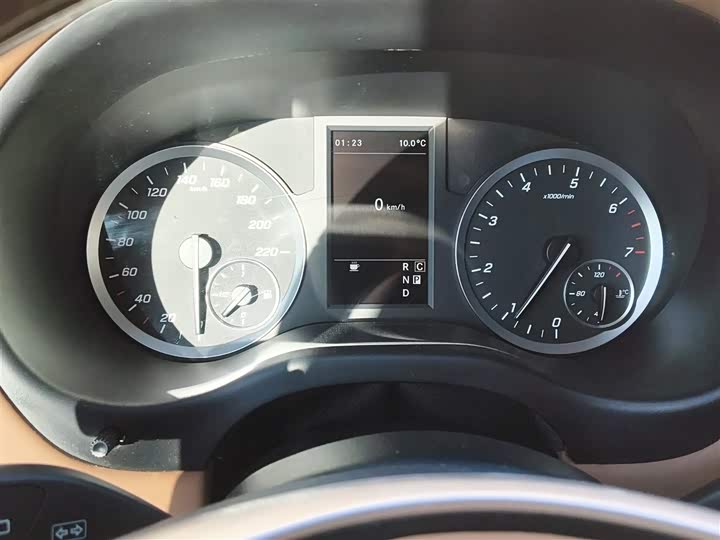 Фото 4 - Mercedes-Benz Vito