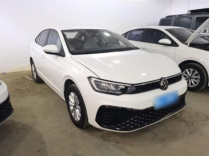 Фото 4 - Volkswagen Lavida