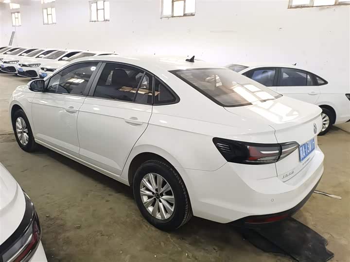 Фото 5 - Volkswagen Lavida