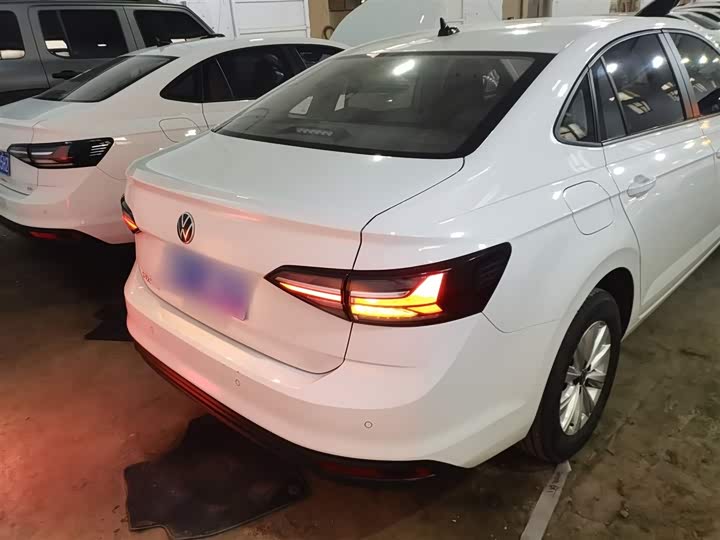 Фото 6 - Volkswagen Lavida