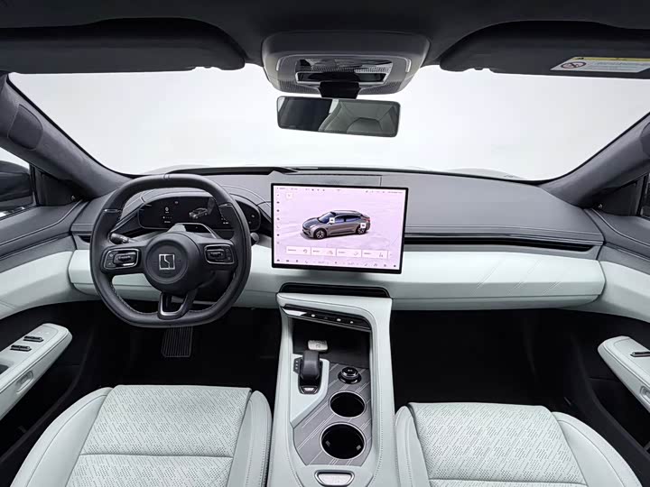 Фото 8 - Zeekr 001