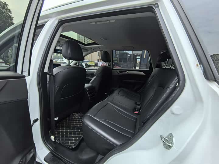 Фото 8 - Haval M6