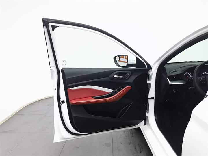 Фото 8 - MG Motor 5