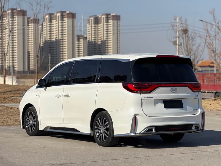 Фото 4 - GAC Trumpchi M8