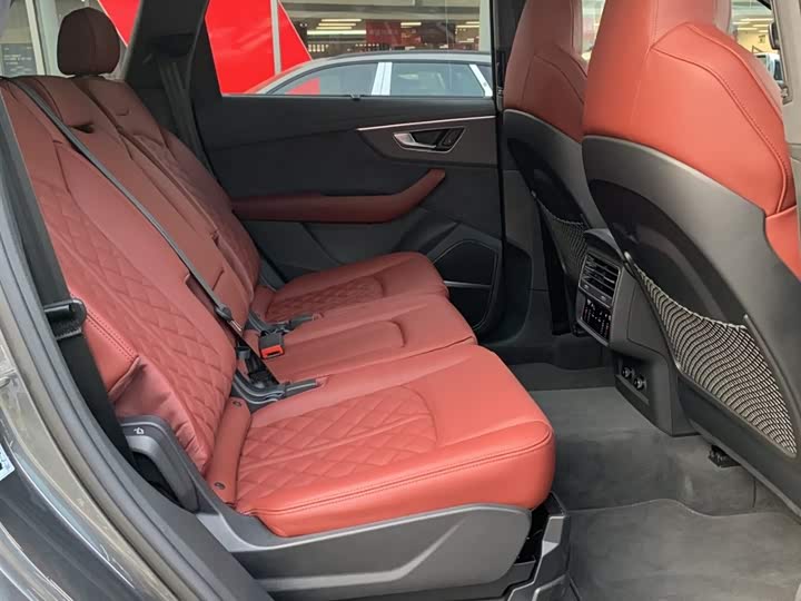 Фото 7 - Audi SQ7