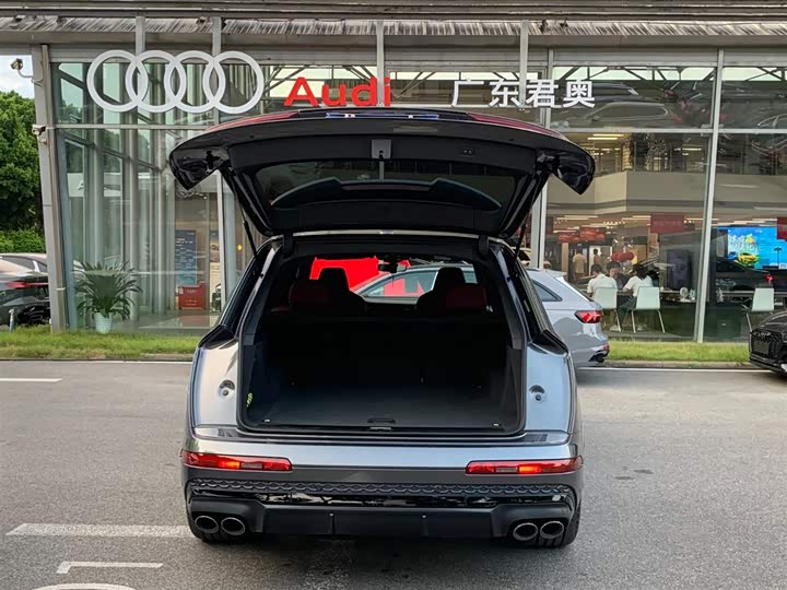 Фото 9 - Audi SQ7