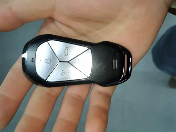 Фото 9 - XPeng G9